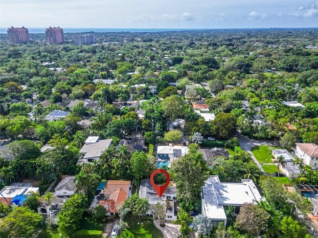 Building Photo - 4072 Park Ave