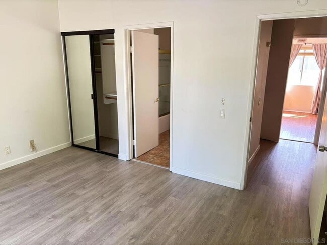 Building Photo - 3525 Caminito Carmel Landing