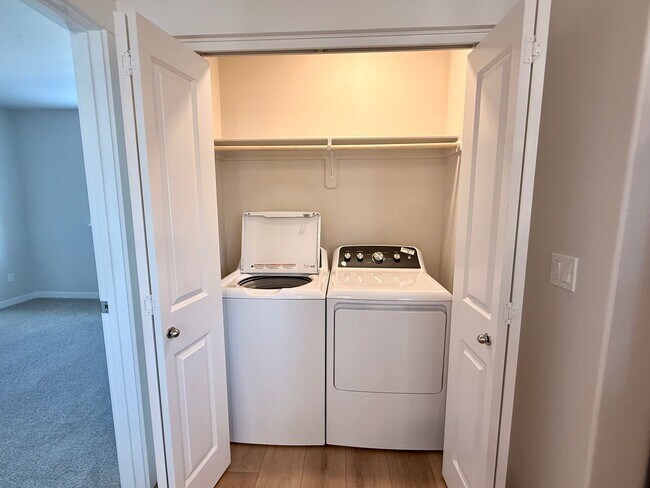 Building Photo - Brand New Home