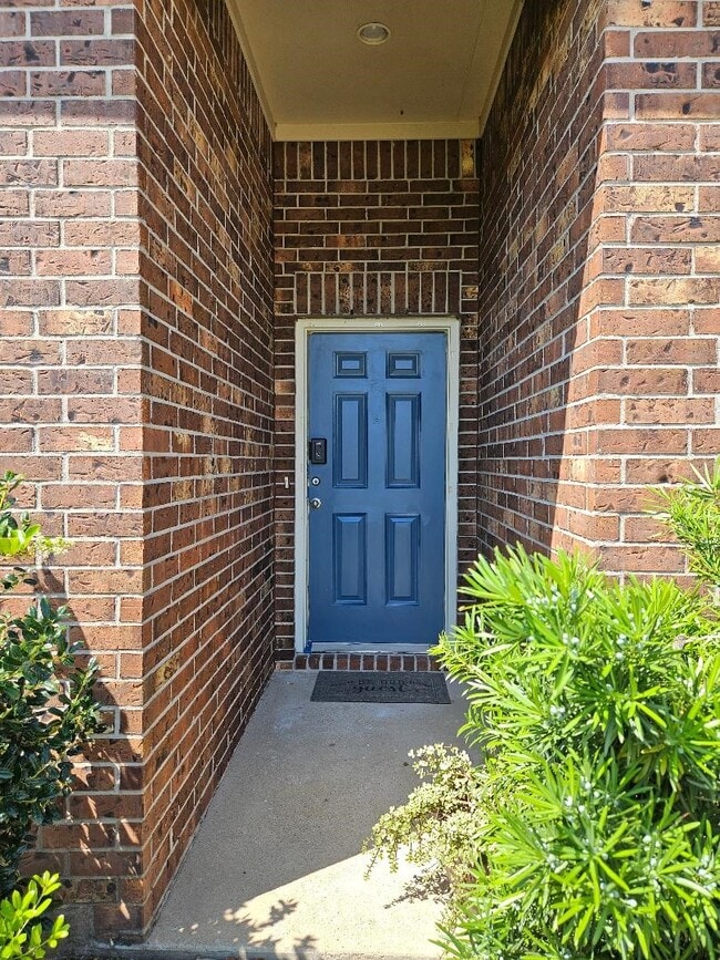 Building Photo - 9506 Green Maple Ct