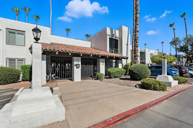 Building Photo - 3313 N 68th St