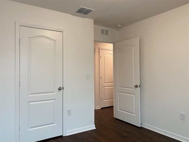 Building Photo - 1114 Brenton Leaf Dr