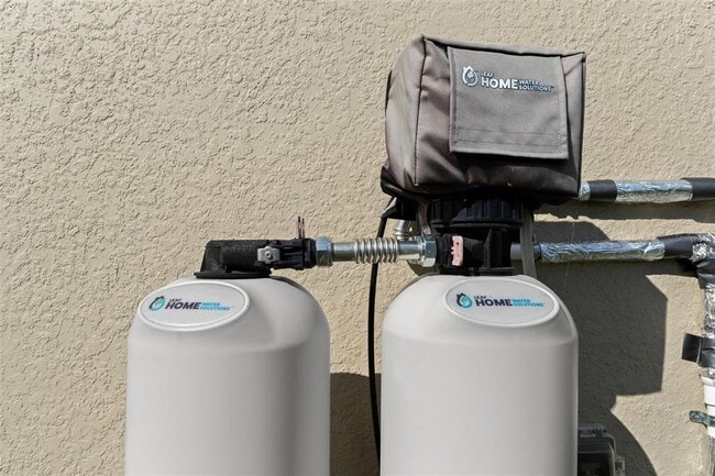 Building Photo - 35080 Ackley Trce