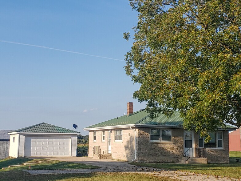 Primary Photo - 3002 Hope Rd