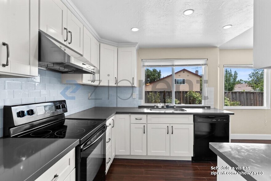 Building Photo - 655 Bogalusa Ct