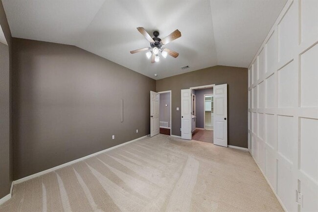 Building Photo - 221 Creek Ridge Ln