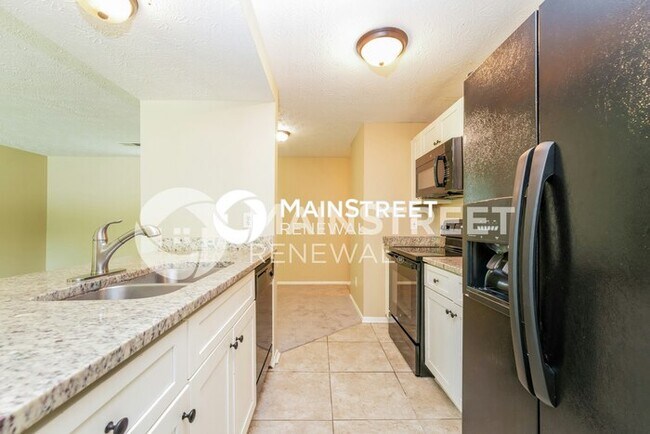Building Photo - 3 Bedroom Pet-Friendly Home in Stone Mountain, GA with Main Street Renewal