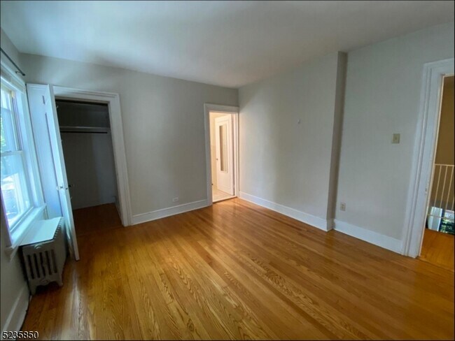 Building Photo - 316 Claremont Ave