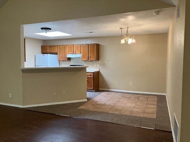 Building Photo - 11323 Jarbo Pass Dr
