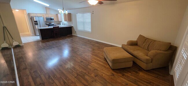 Building Photo - 11820 Cabana Ct