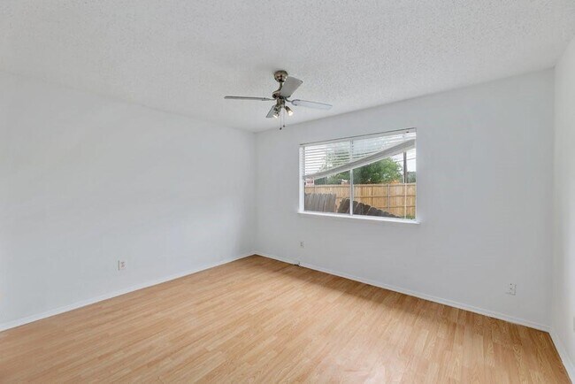 Building Photo - 7601 Woodstone Cove