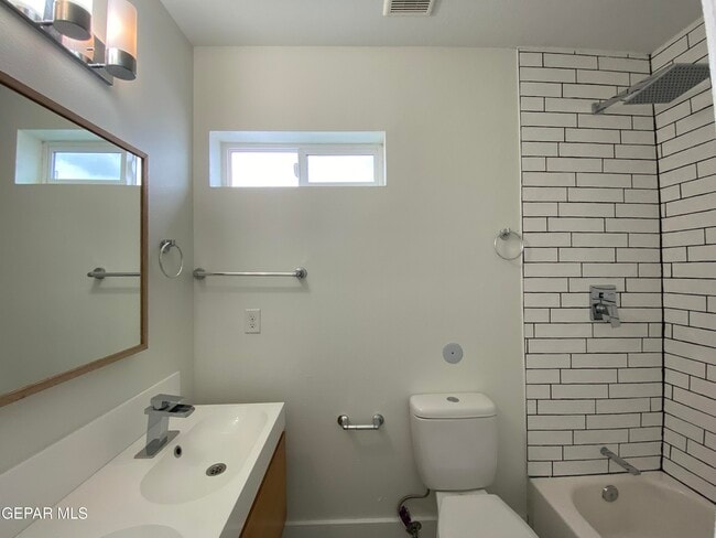 Building Photo - 3604 Keltner Ave
