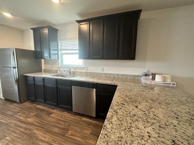 Building Photo - 18300 Speculator Ln