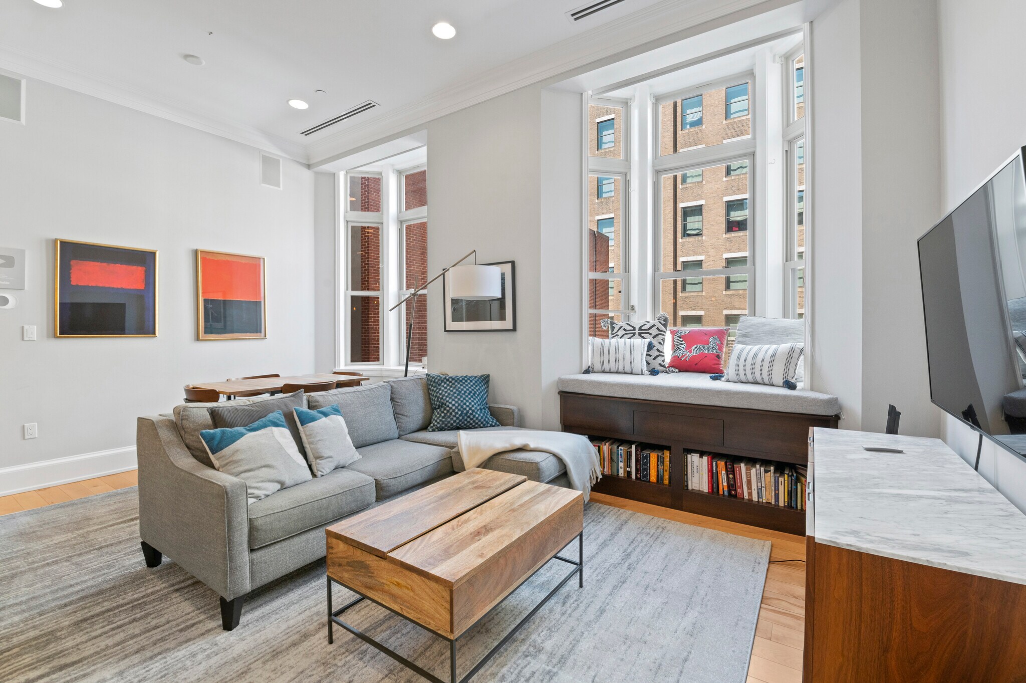 Building Photo - 421 Chestnut St