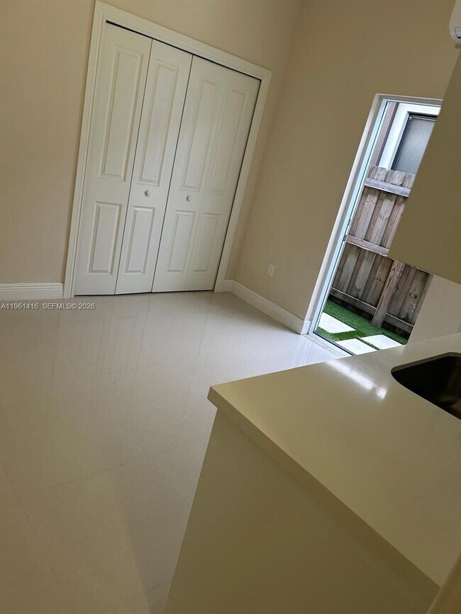 Building Photo - 14434 SW 14th St