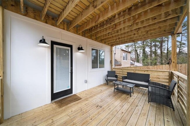 Building Photo - 1846 Rogers Ave SW