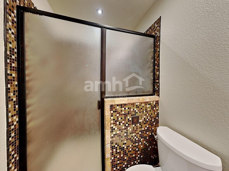 Building Photo - 2928 Frontier Ln