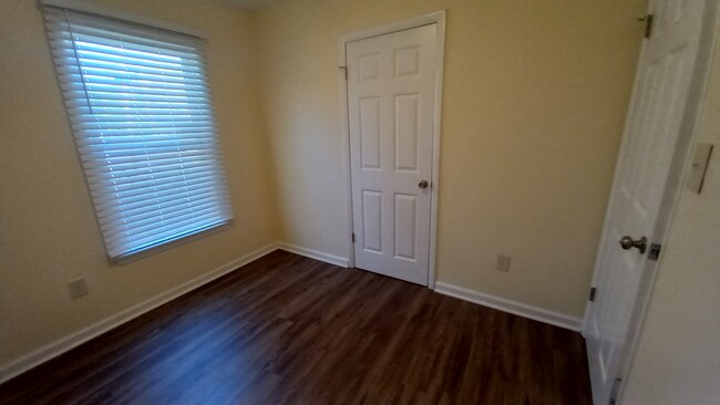 3rd Bedroom - 525 Cedar Wood Ct