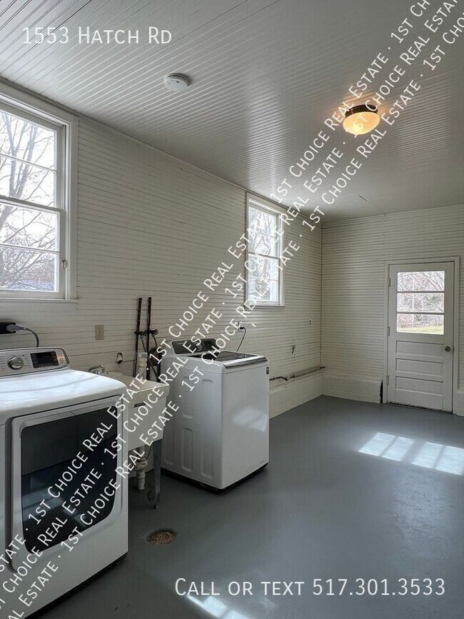 Building Photo - 1553 Hatch Rd