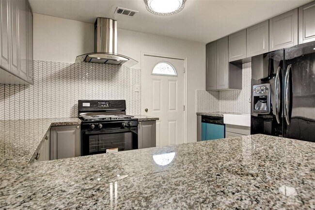 Building Photo - 1316 Zora St