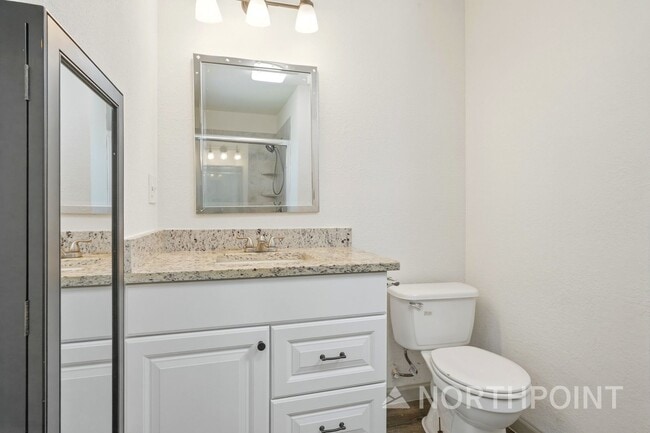 Building Photo - 3 BR/2BA | Updated Single Family Home | 2-Car Garage Parking | Fenced backyard!