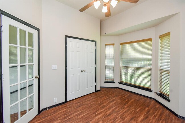 Building Photo - 11743 Berkway Trail