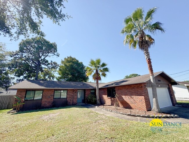 Building Photo - Spacious 3-Bedroom Home Near Hurlburt & Eg...