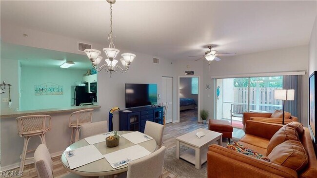 Building Photo - 15433 Bellamar Cir