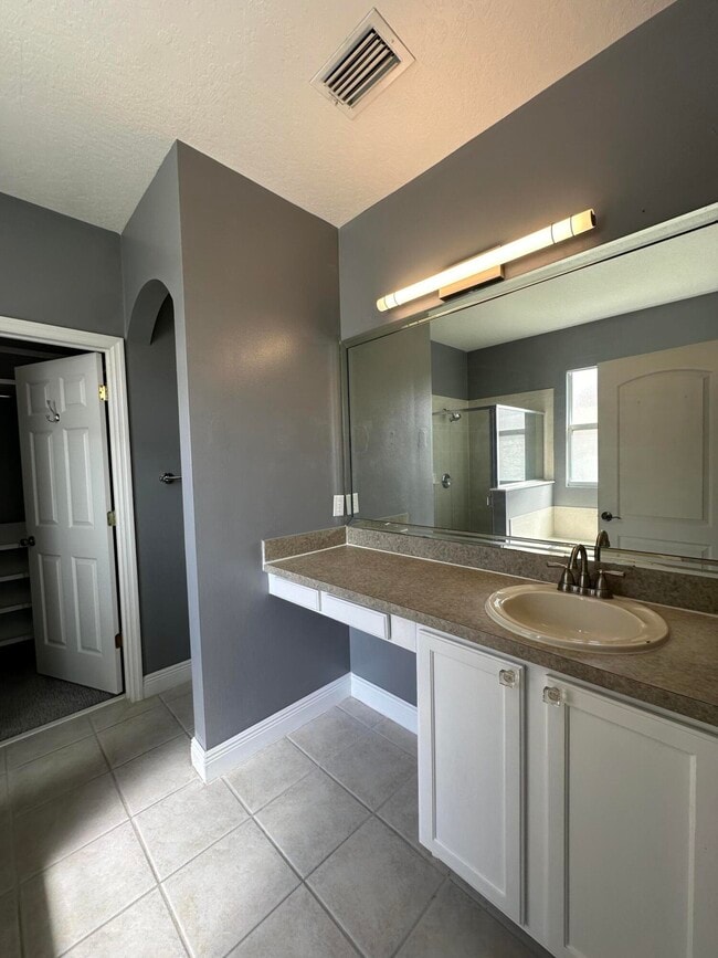 Building Photo - 4010 Caparosa Cir