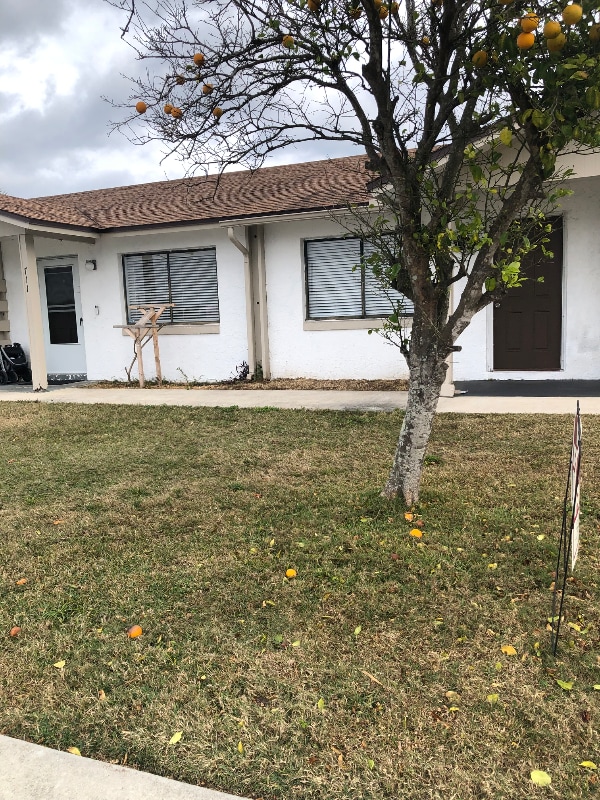 Building Photo - 713 S Daytona Ave