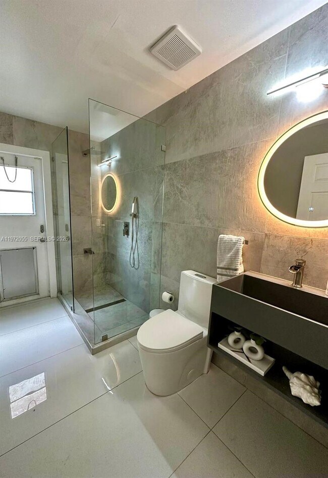 Building Photo - 1607 SW 157th Ave