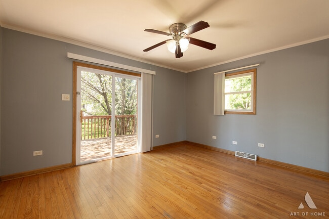 Building Photo - 9416 80th Ct