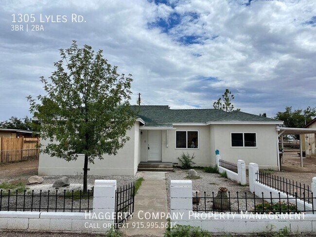 Building Photo - 1305 Lyles Rd