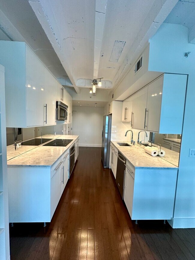 Building Photo - 1 BED | 1 BATH | DRAYTON TOWER