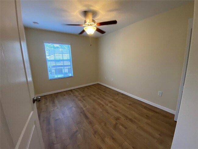 Building Photo - 12013 Greengate Dr