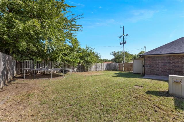 Building Photo - 245 SW Rand Dr