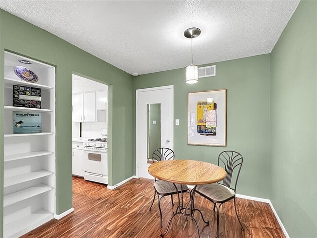 Building Photo - 7920 Rockwood Ln