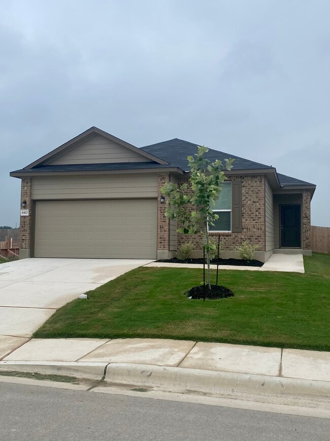 Building Photo - 440 Horizon Pointe