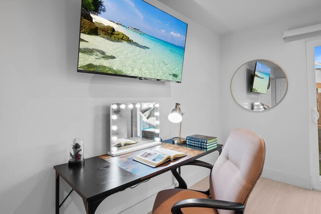 Building Photo - 1219 Denver Ln