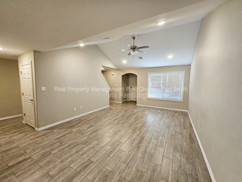 Building Photo - 6618 Leightyn Ln