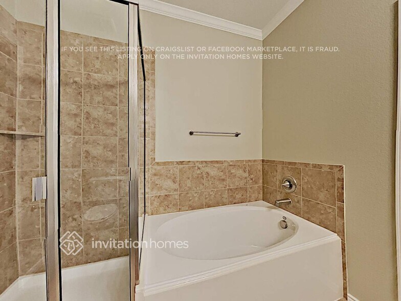 Building Photo - 11920 Summer Springs Dr