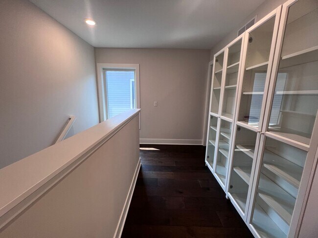 Building Photo - Two Bedroom Condo on Lookout Hill in Grand...