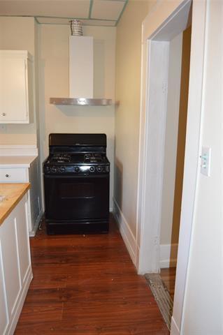 Building Photo - 1403 Bonham St