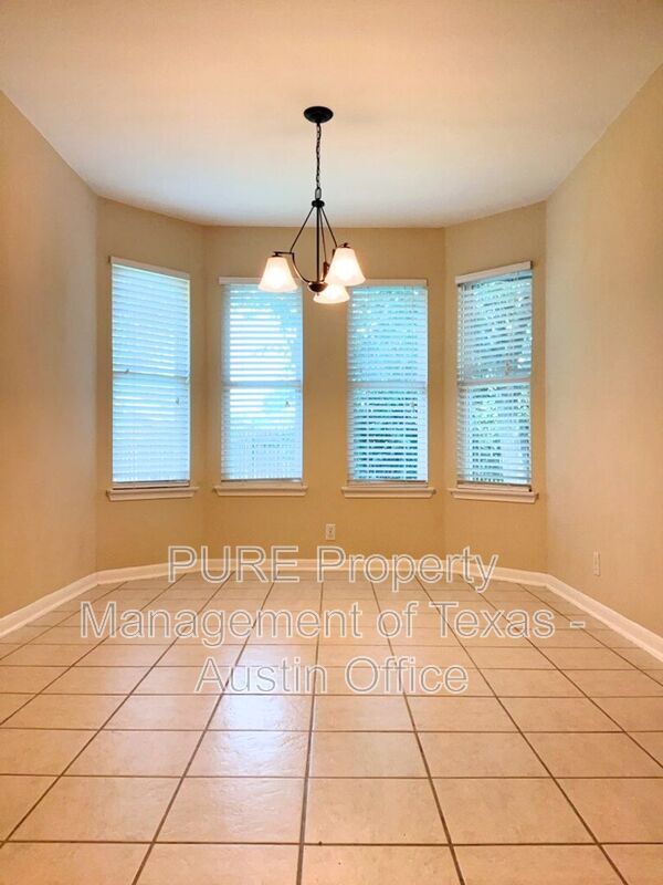 Building Photo - 103 Mockingbird Cove