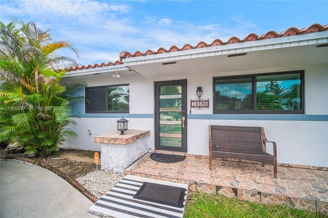 Primary Photo - 10350 SW 4th St