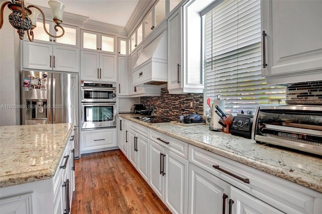 Building Photo - 501 SW 146th Terrace