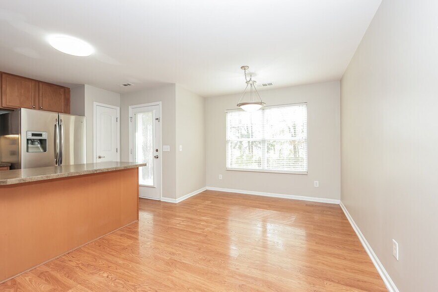 Building Photo - 3141 Aidan Ln