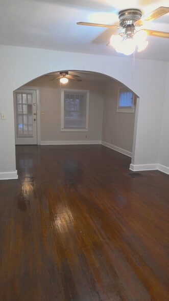 Building Photo - 815 N Bancroft St