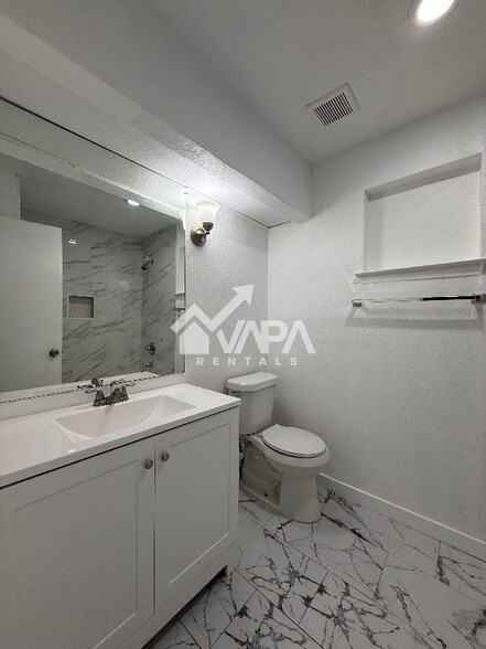 Building Photo - 6507 Ridge Peak Dr