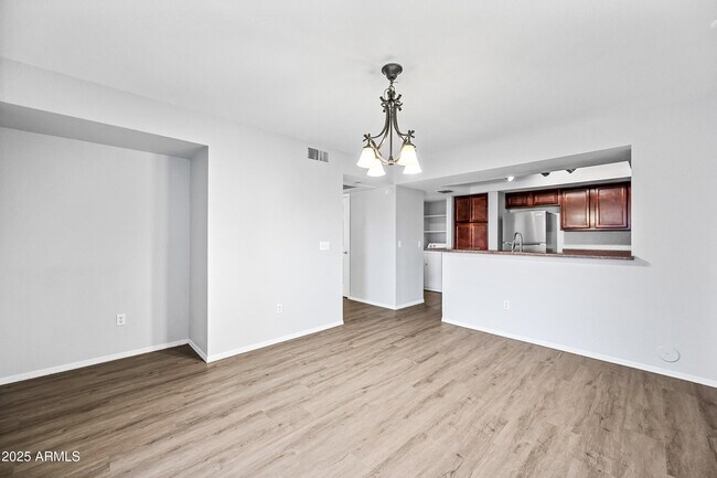 Building Photo - 1331 W Baseline Rd